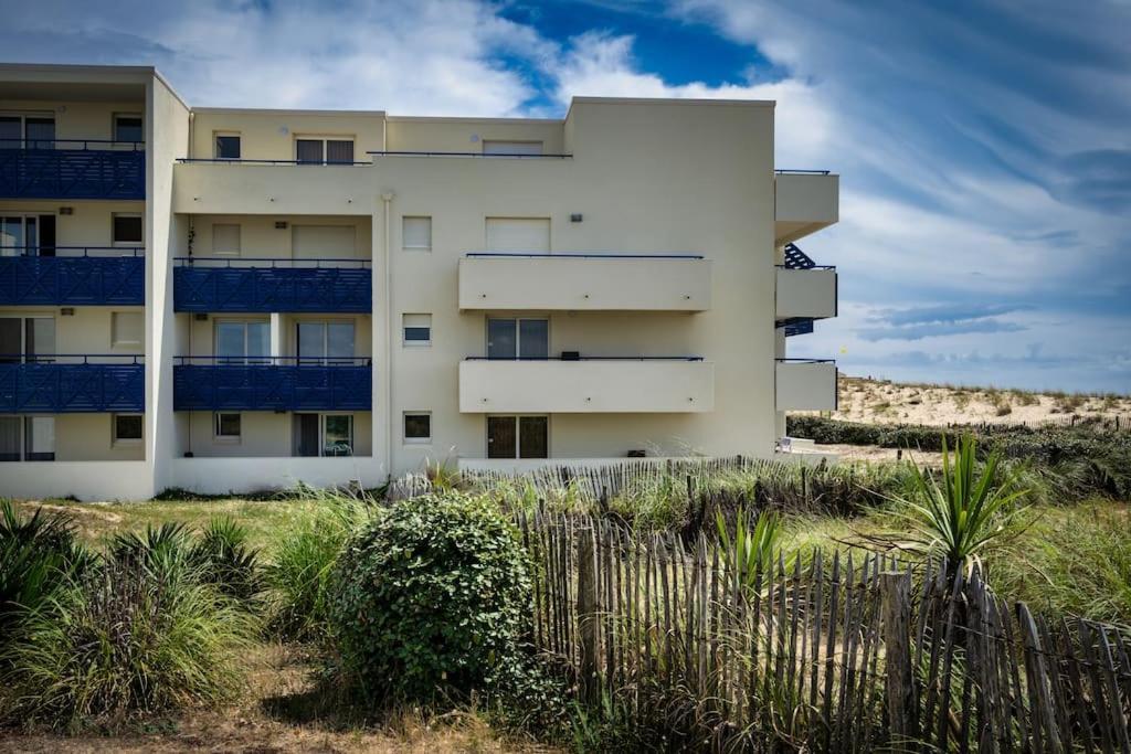 Charmant Appartement En Front De Mer Avec Piscine Лаканау Екстериор снимка