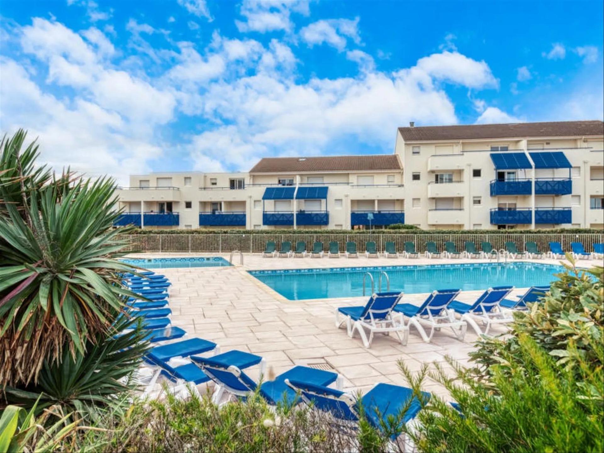 Charmant Appartement En Front De Mer Avec Piscine Лаканау Екстериор снимка